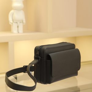 Alternative view of Dimensions: 18 x 9 x 24 cm (height x width x length)